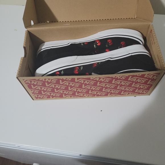 Vans Slip-On - Picture 6 of 13